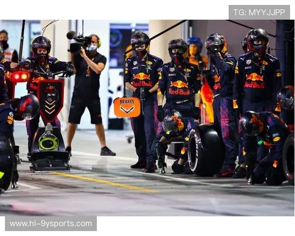 F1赛事激烈角逐本赛季红牛队再创辉煌汉密尔顿状态回升挑战冠军地位